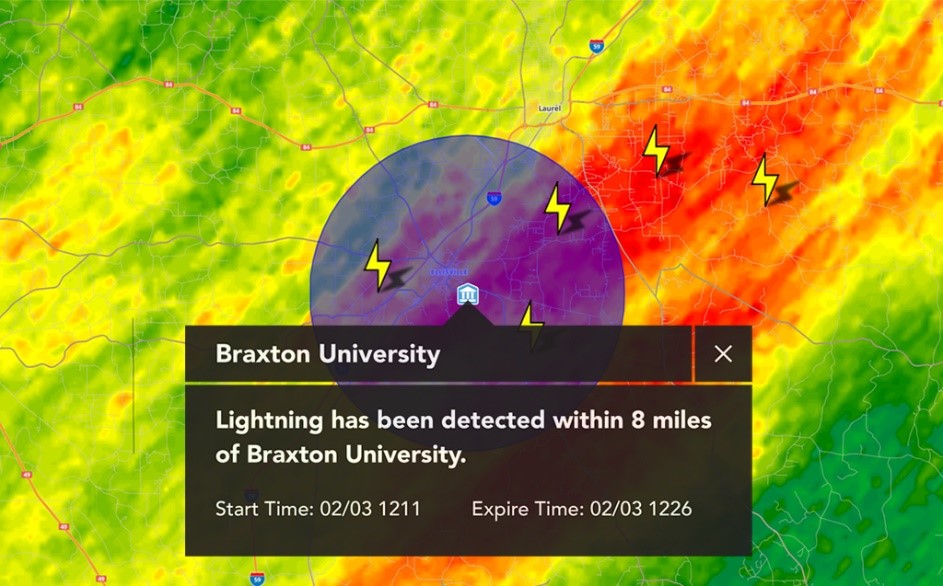  Baron Threat Net permet aux utilisateurs d'établir des alertes pour les éclairs survenant à 5, 8, 10, 12 ou 15 miles d'un point. Données sur la foudre fournies par ENTLN Lightning.